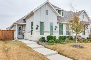 2121 Eastus Lane, Fort Worth, TX 76008