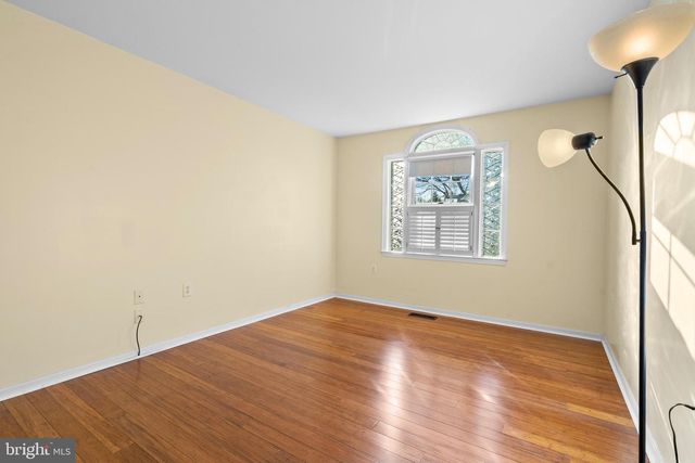 39 TORREY PINES CT, Charles Town, WV 25414