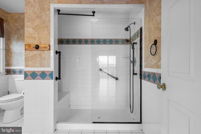 39 TORREY PINES CT, Charles Town, WV 25414