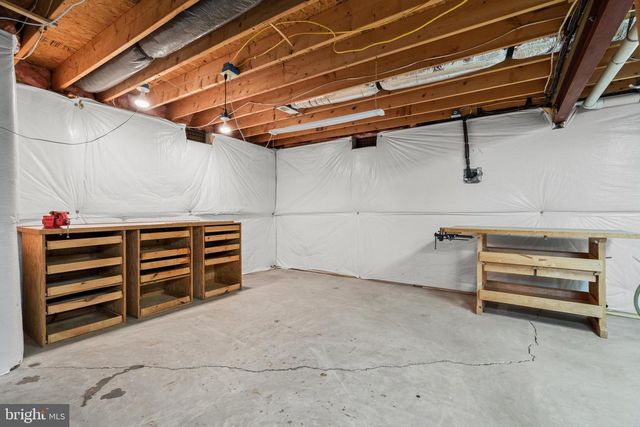 39 TORREY PINES CT, Charles Town, WV 25414