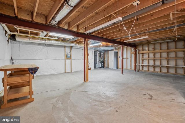 39 TORREY PINES CT, Charles Town, WV 25414