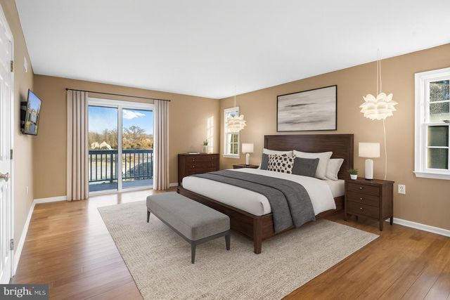 39 TORREY PINES CT, Charles Town, WV 25414