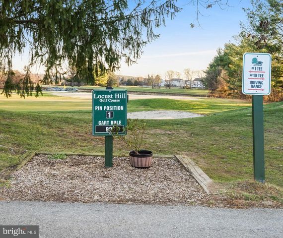 39 TORREY PINES CT, Charles Town, WV 25414