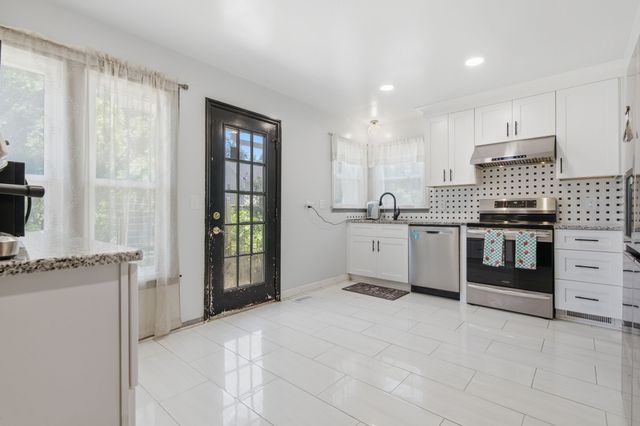 4817 Morgan Dr, Old Hickory, TN 37138