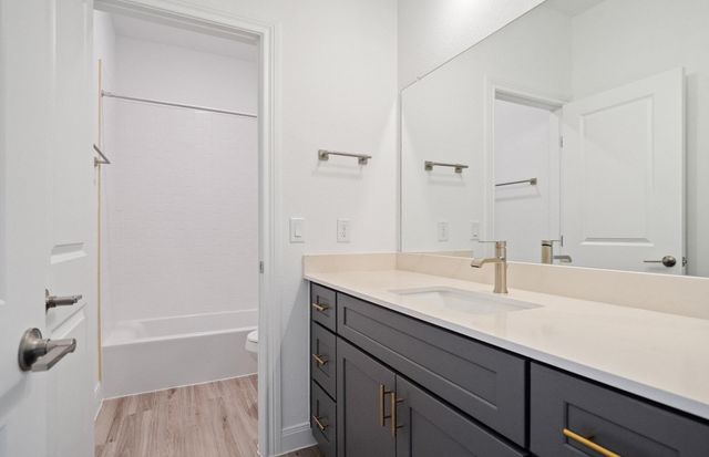 6202 Lush Pasture Lane, Manvel, TX 77578