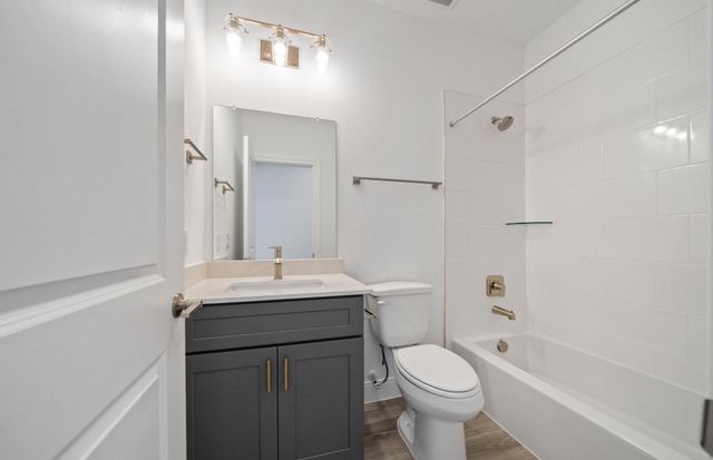 6202 Lush Pasture Lane, Manvel, TX 77578