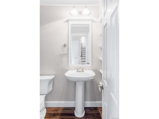 8189 E 32nd Ave, Denver, CO 80238