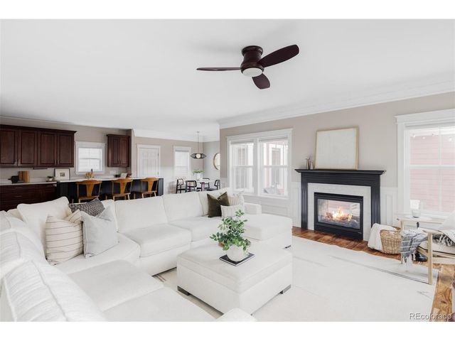 8189 E 32nd Ave, Denver, CO 80238