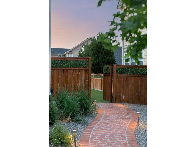 8189 E 32nd Ave, Denver, CO 80238