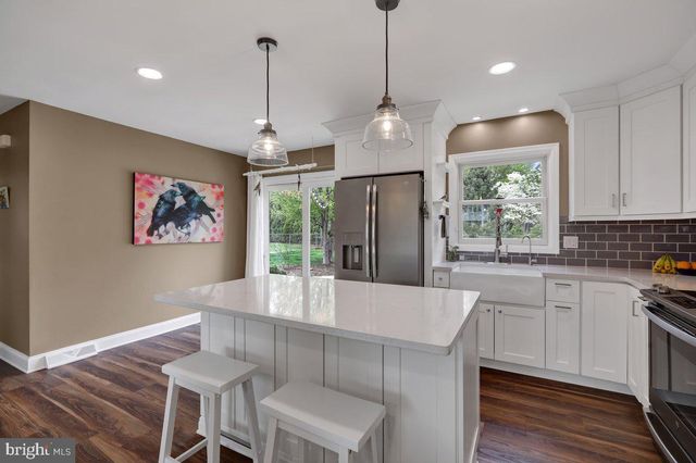 521 HUMMINGBIRD DRIVE, Lititz, PA 17543