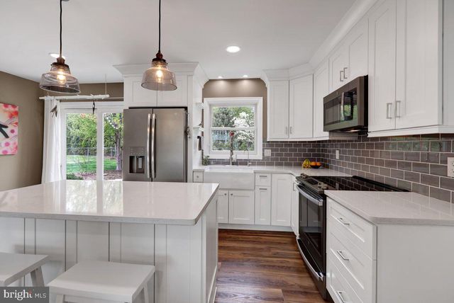 521 HUMMINGBIRD DRIVE, Lititz, PA 17543