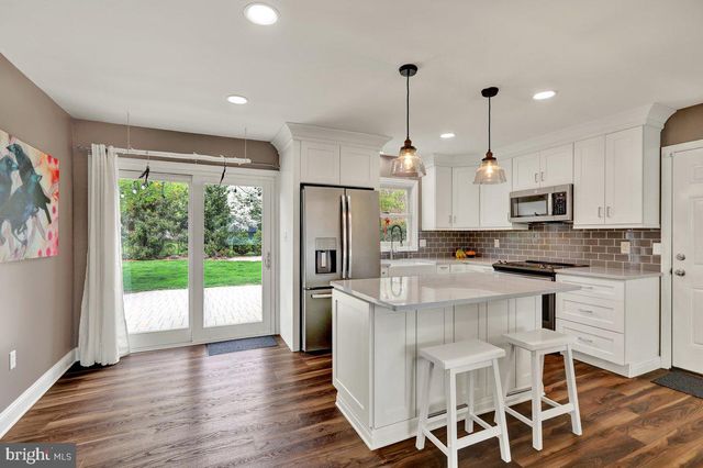521 HUMMINGBIRD DRIVE, Lititz, PA 17543