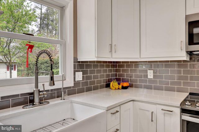 521 HUMMINGBIRD DRIVE, Lititz, PA 17543