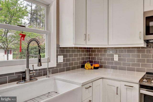 521 HUMMINGBIRD DRIVE, Lititz, PA 17543