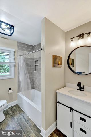 521 HUMMINGBIRD DRIVE, Lititz, PA 17543