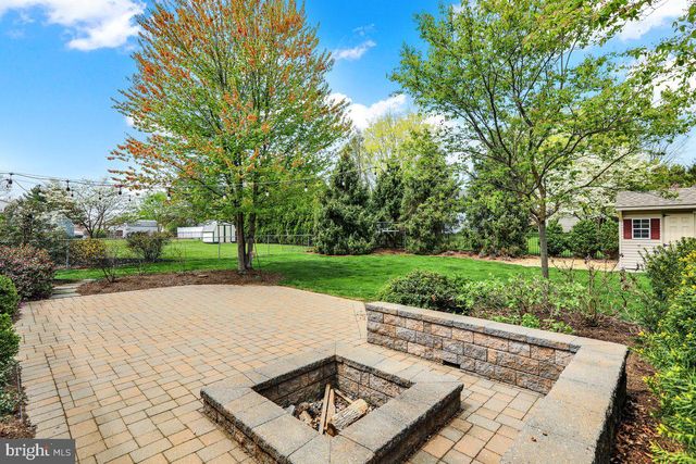 521 HUMMINGBIRD DRIVE, Lititz, PA 17543