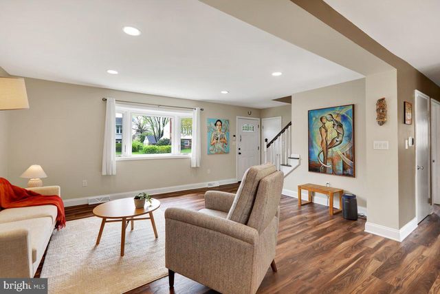 521 HUMMINGBIRD DRIVE, Lititz, PA 17543