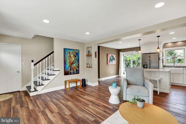 521 HUMMINGBIRD DRIVE, Lititz, PA 17543