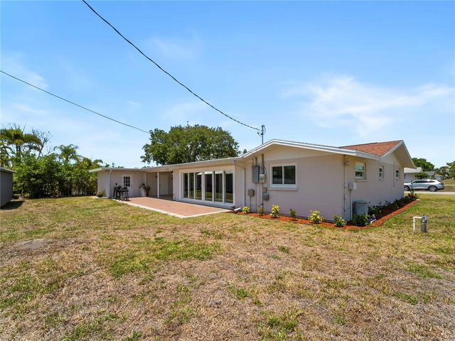 1321 FIR AVENUE, Venice, FL 34285