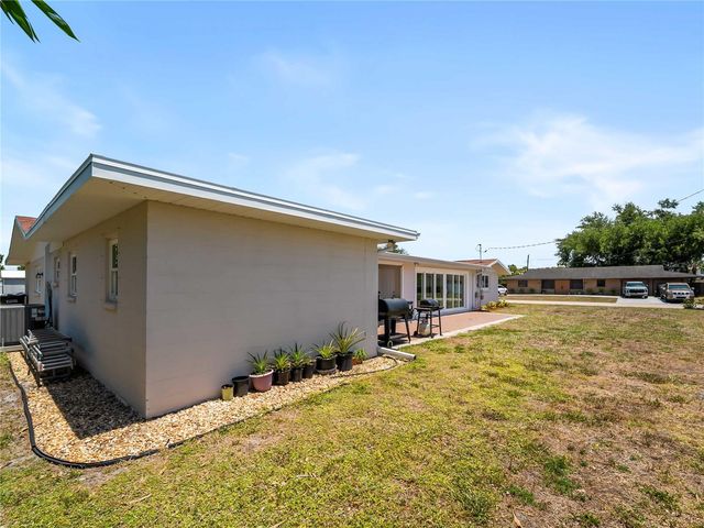 1321 FIR AVENUE, Venice, FL 34285