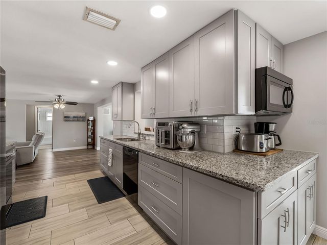 1321 FIR AVENUE, Venice, FL 34285