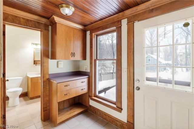 1798 Middlehurst Road, Cleveland Heights, OH 44118