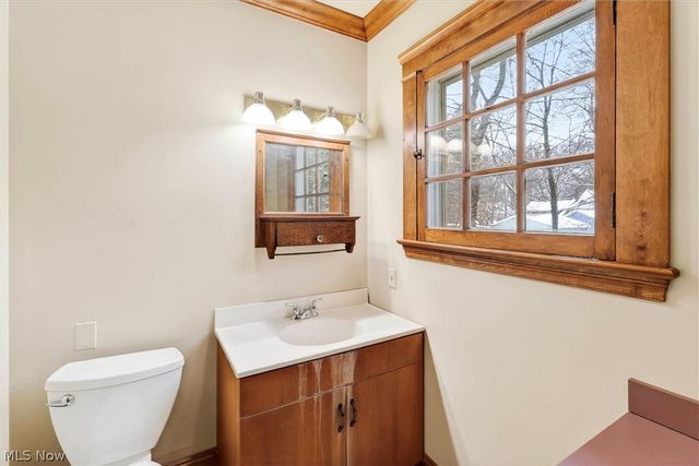 1798 Middlehurst Road, Cleveland Heights, OH 44118