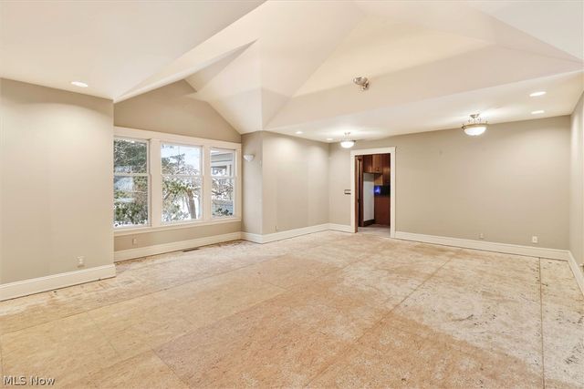 1798 Middlehurst Road, Cleveland Heights, OH 44118