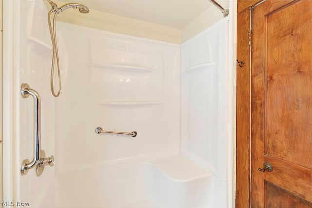 1798 Middlehurst Road, Cleveland Heights, OH 44118