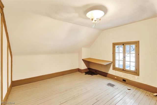 1798 Middlehurst Road, Cleveland Heights, OH 44118