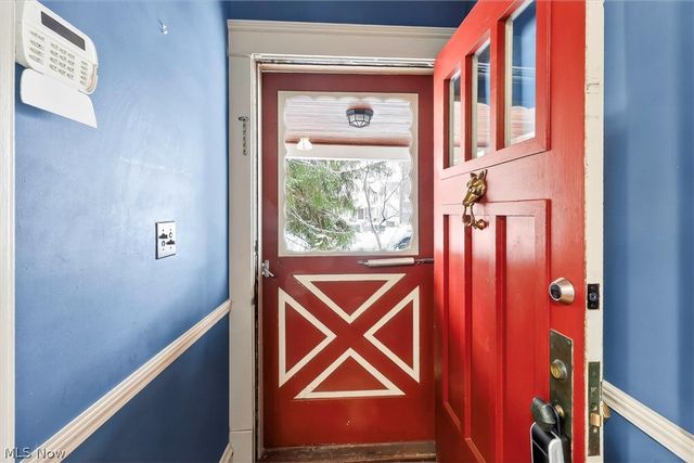 1798 Middlehurst Road, Cleveland Heights, OH 44118