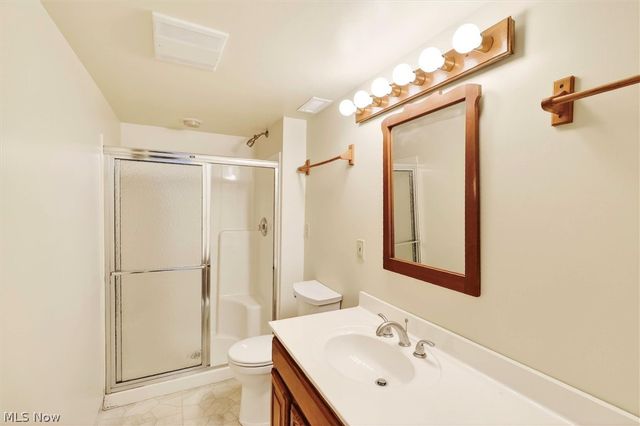 1798 Middlehurst Road, Cleveland Heights, OH 44118