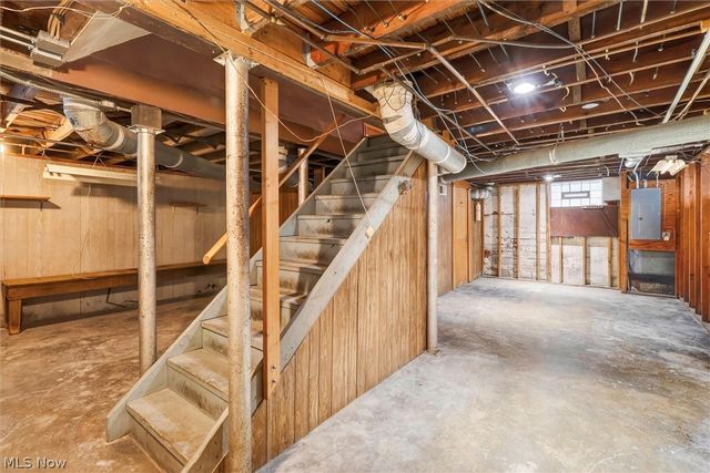 1798 Middlehurst Road, Cleveland Heights, OH 44118