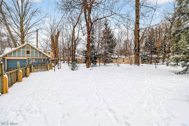 1798 Middlehurst Road, Cleveland Heights, OH 44118