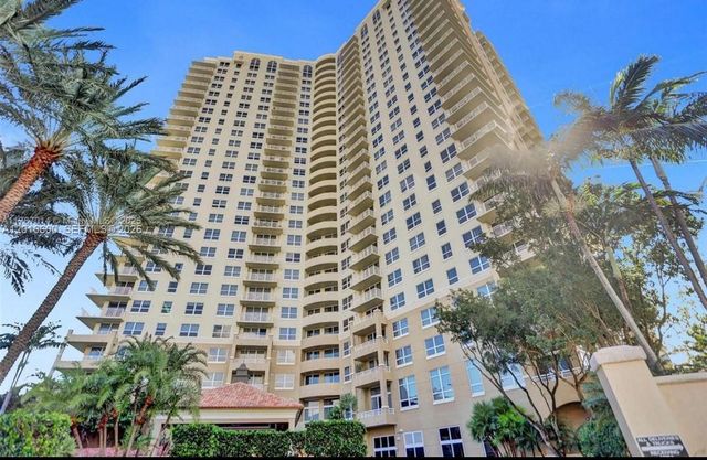 19501 W Country Club Dr 510, Aventura, FL 33180