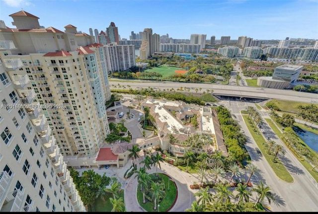 19501 W Country Club Dr 510, Aventura, FL 33180