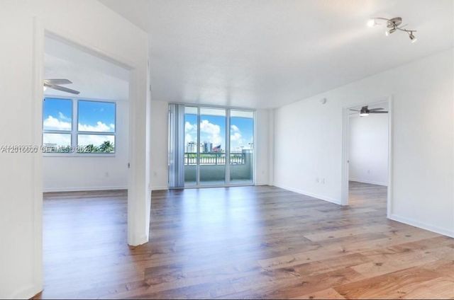 19501 W Country Club Dr 510, Aventura, FL 33180