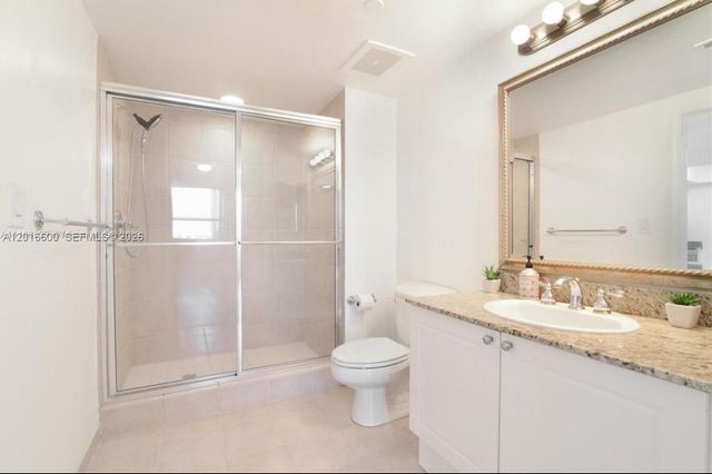 19501 W Country Club Dr 510, Aventura, FL 33180
