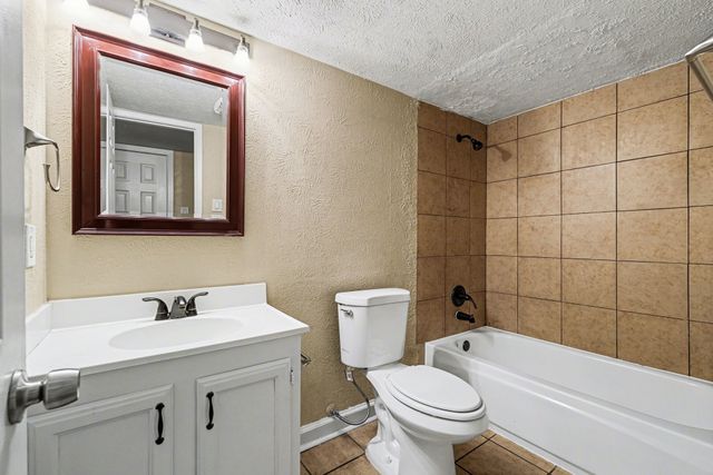 7427 Sandhurst Lane N, North Richland Hills, TX 76182