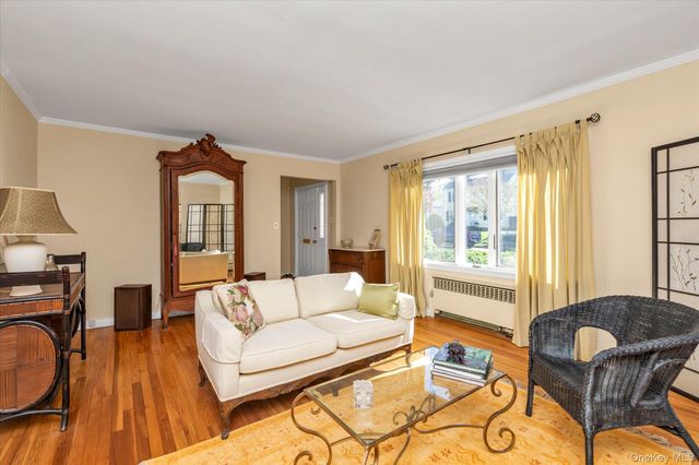 15 Purdue Road, Glen Cove, NY 11542