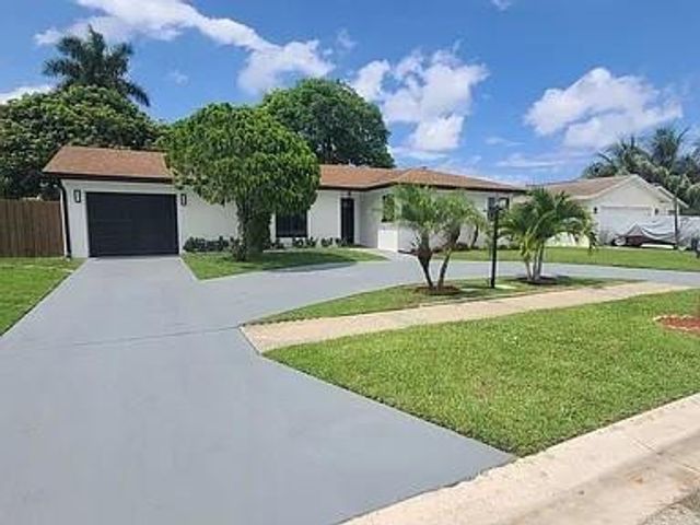 6563 Sleepy Willow Way, Delray Beach, FL 33484