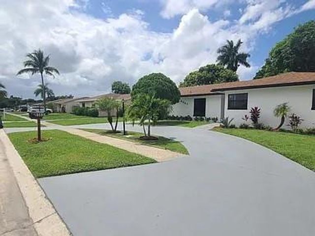 6563 Sleepy Willow Way, Delray Beach, FL 33484