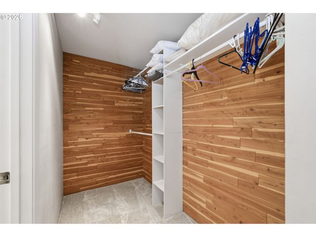 1665 ADKINS St, Eugene, OR 97401