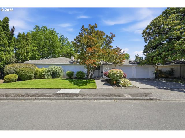 1665 ADKINS St, Eugene, OR 97401