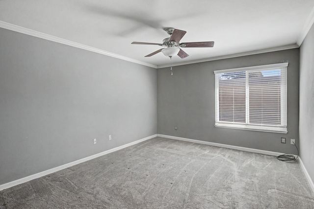 204 Gelf Ln, Modesto, CA 95357