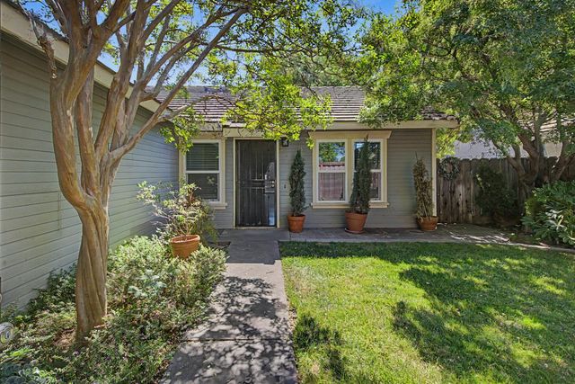 204 Gelf Ln, Modesto, CA 95357