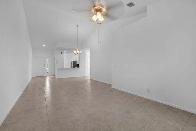 10788 Royal Caribbean Circle, Boynton Beach, FL 33437