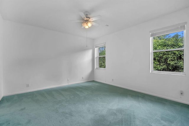 10788 Royal Caribbean Circle, Boynton Beach, FL 33437