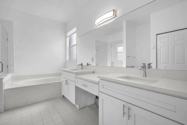 10788 Royal Caribbean Circle, Boynton Beach, FL 33437