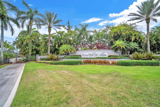 10788 Royal Caribbean Circle, Boynton Beach, FL 33437